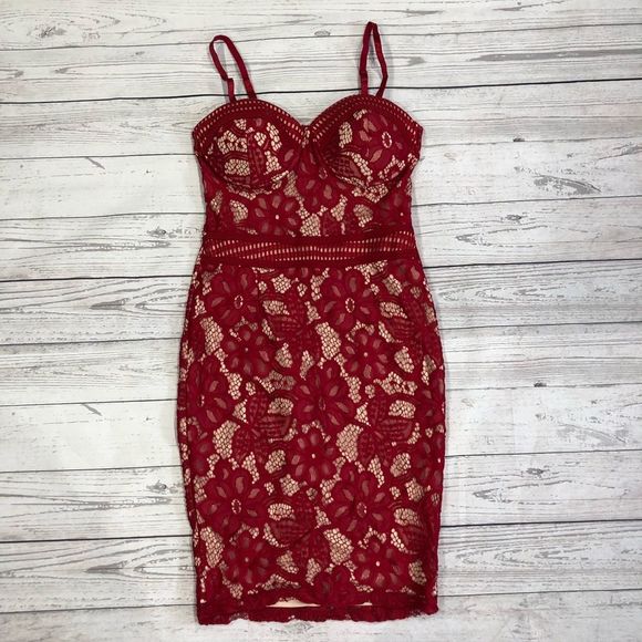 Unknown Dresses & Skirts - 🚫 SOLD 🚫 Red Lace Dress